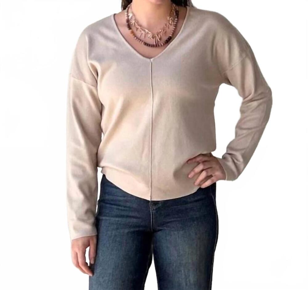 NEW BLU PEPPER monique v-neck front seam sweater in oatmeal